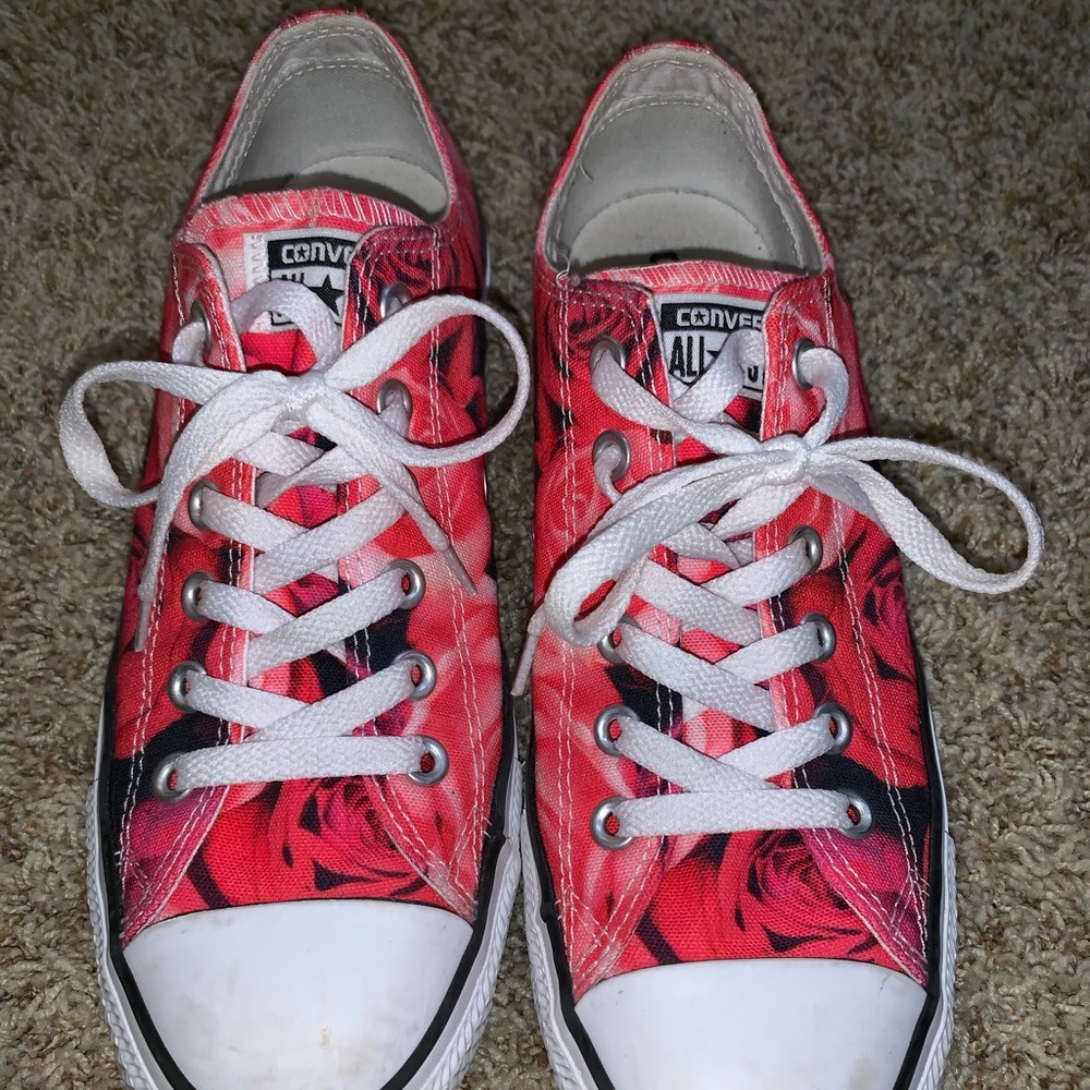 Rose Printed Converse